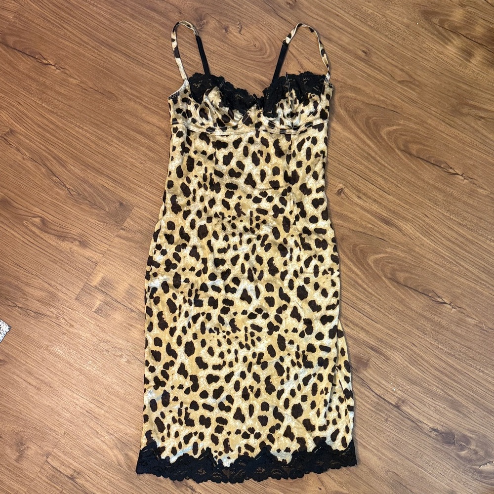 VENUS Leopard Print Mini Dress with Black Lace